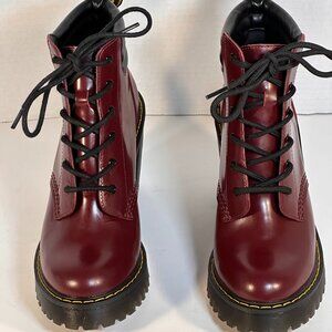 Ladies' Dr Martens boots size L-7